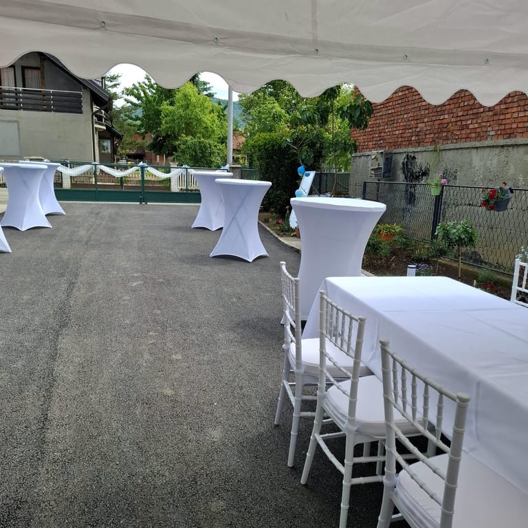 Barski stolovi i domjenci — Gama Events 11